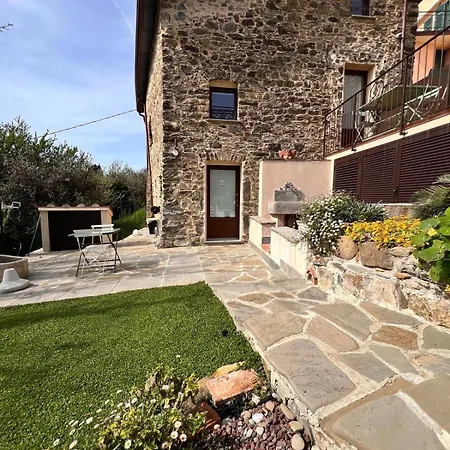 Casa Dell'angelo Cherubino Monolocale Apartmán Castelnuovo Magra